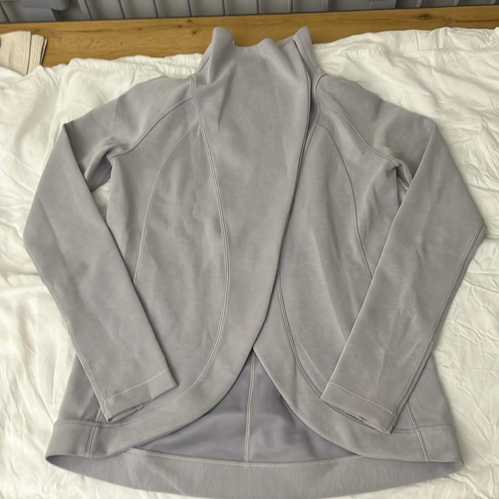 Lululemon Jacket - size 4